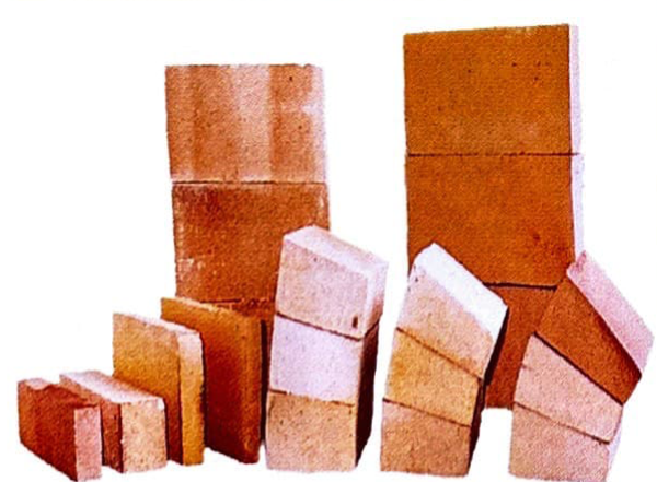 Briques normales et plaquettes réfractaires